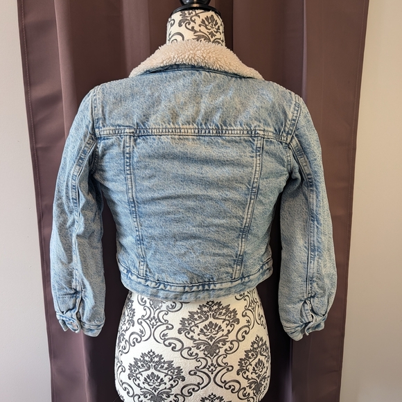 🖤 GAP Denim Sherpa Lined Jacket - Picture 2 of 5